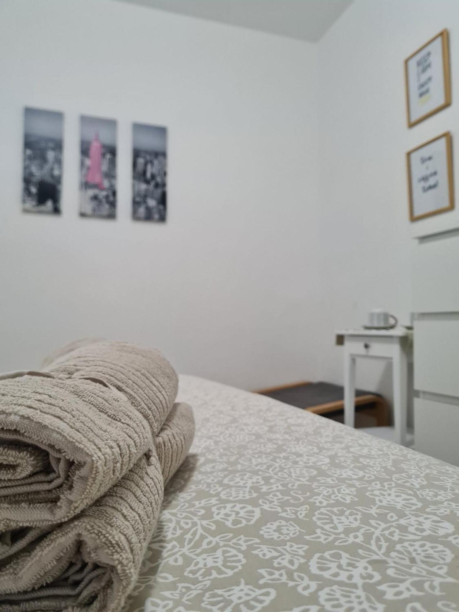 Eeb Private Room Habitacion Privada En Piso Compartido لا لاغونا المظهر الخارجي الصورة